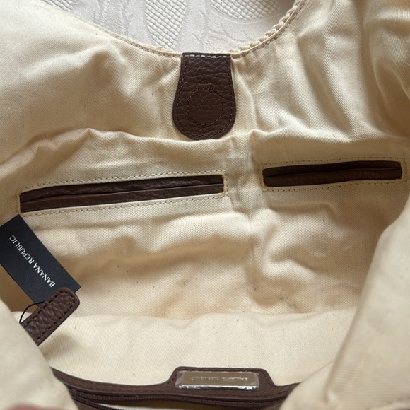 Banana Republic Cream Tote Bag - Picture 4 of 10